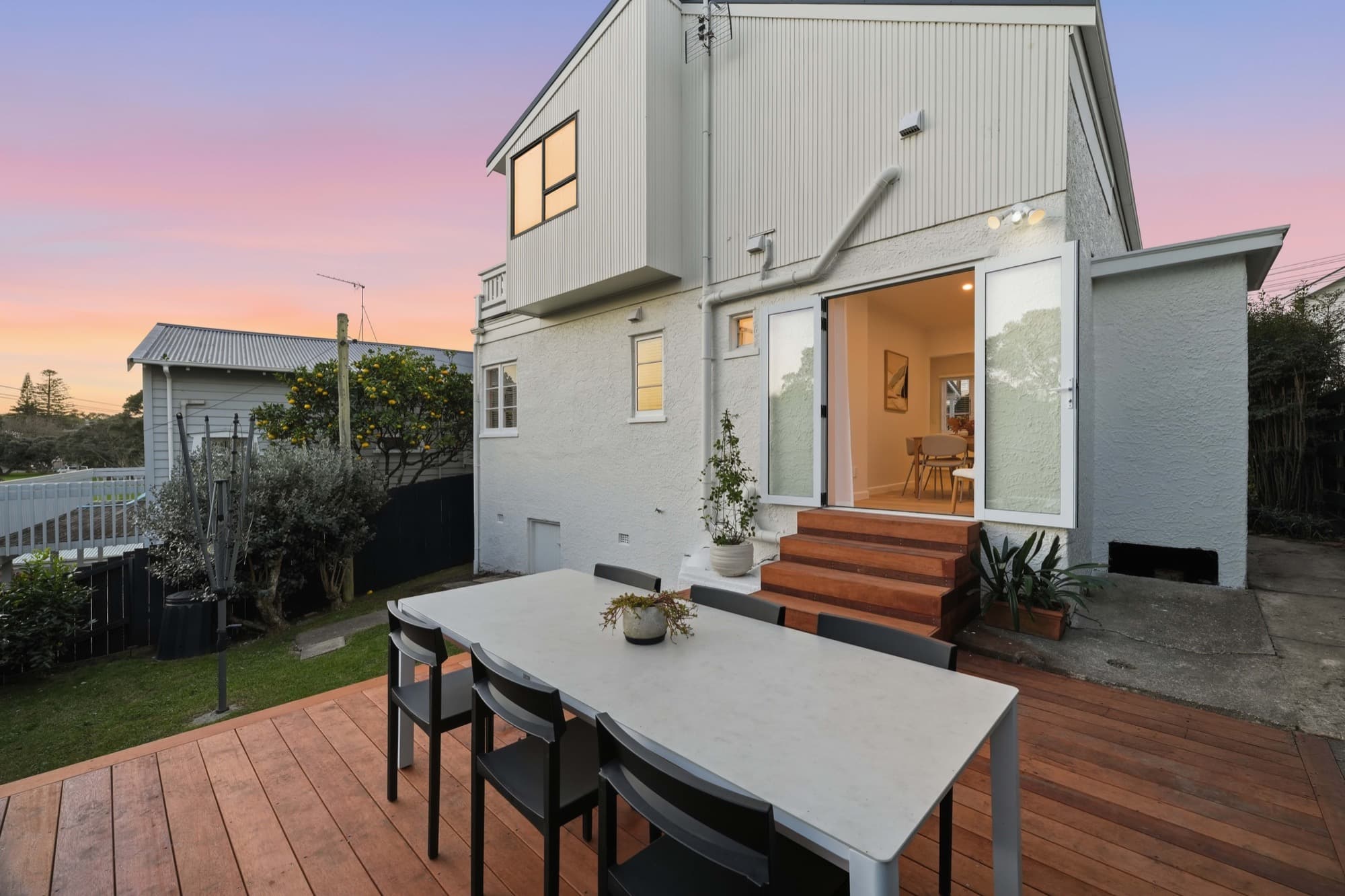 Evening Deck, Auckland
